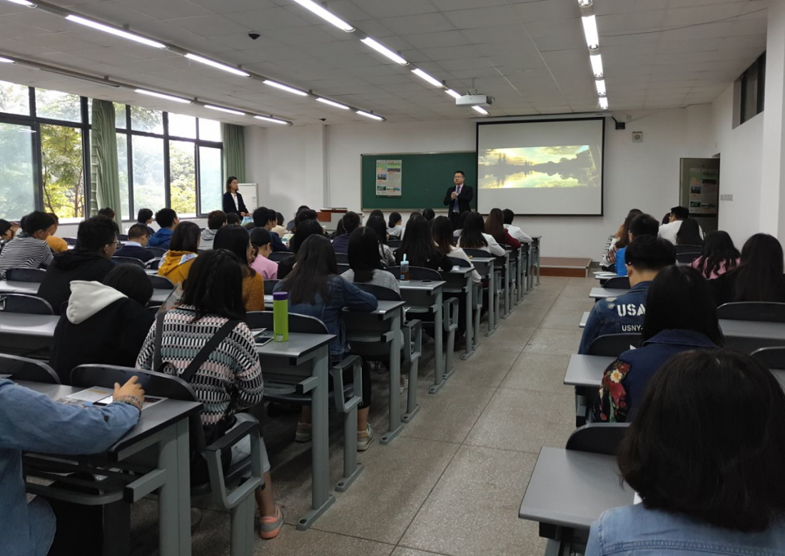 上市公司来到学院举行节后首次专场招聘会