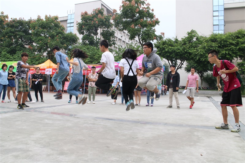 向优秀看齐——学院第二期团校培训暨第二届学生干部培训会圆满结束